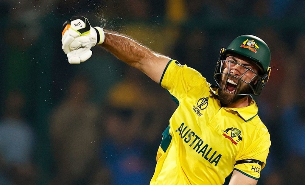 Australia ah Netherlands kairin bodumolheh, Maxwell century hedhee emme 40 boalhain!