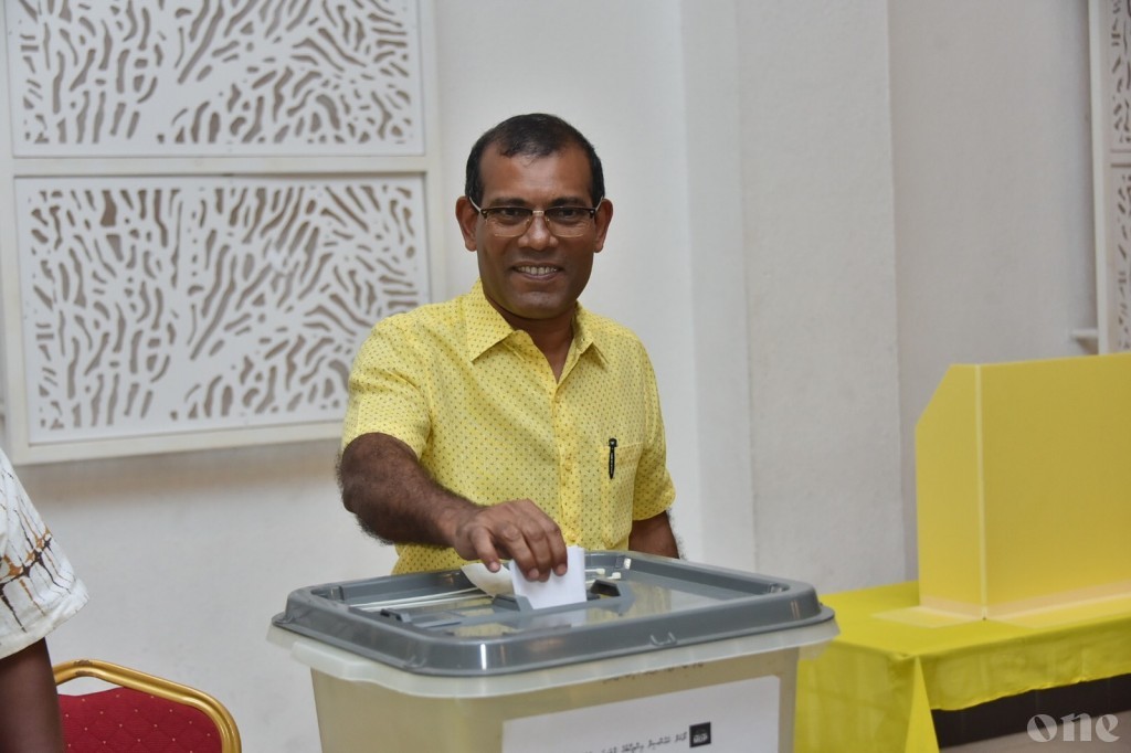 MDP Primaries under way, President Nasheed casts his vote