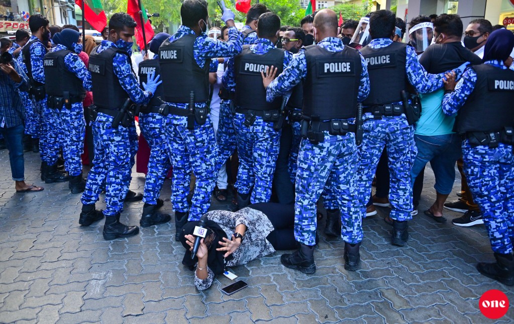 Channel 13 ge noosverinnah aniyaakuri massala MJA aai MMC in kuhverikohffi