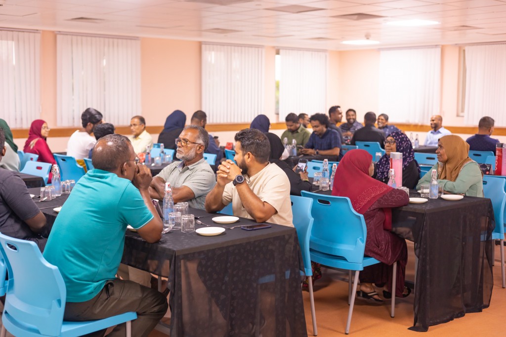Ooredoo inn issrahvehinnah beyvvi furathama roadha veellun Addu City gai