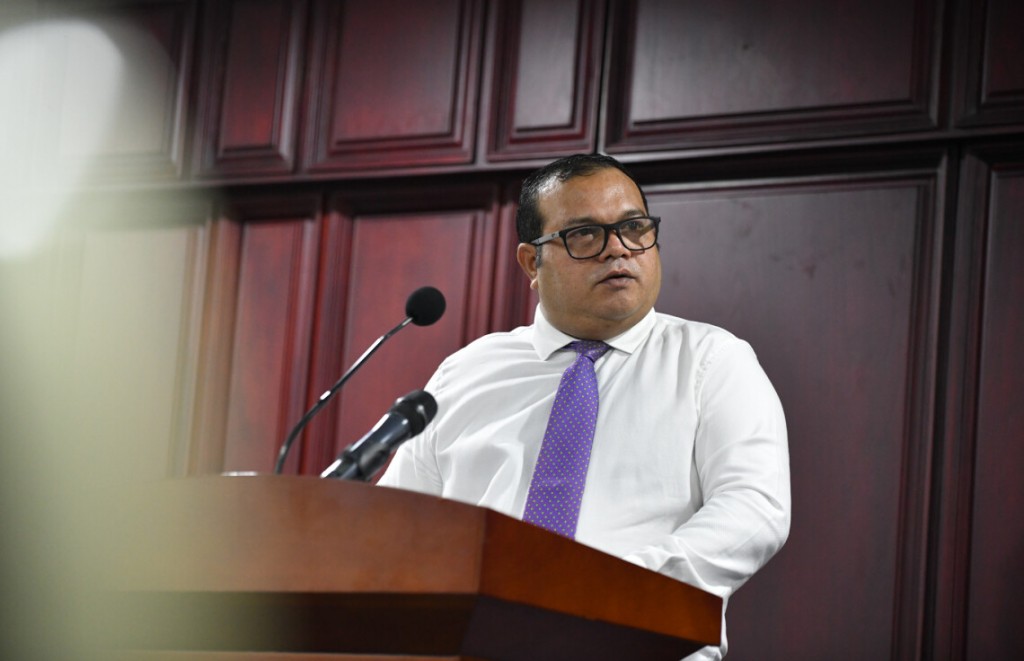 Committee ah haaziru kuran beynunvaa faraaithakun ehbbaarulun adhi libey, mauloomaathu nudhinumakee gaanoonee kusheh: Aslam