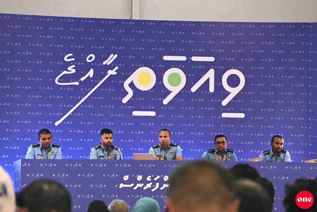 Masthuge viyafaari ah gengulhenee kudakudhin, faisaa invest kuranee real estate aai car ge viyafaari ah!