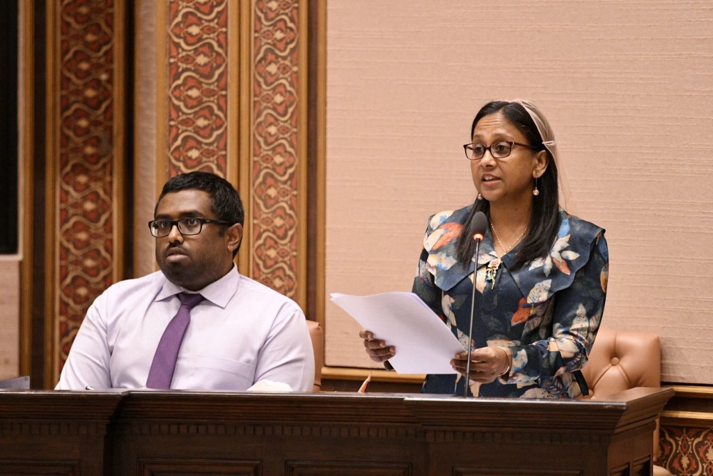 Masverin vikkaa mahah faisaa nulibi lassvaa massalaigai Minister Zaha maadhamaa majlis ah haaziru kuranee