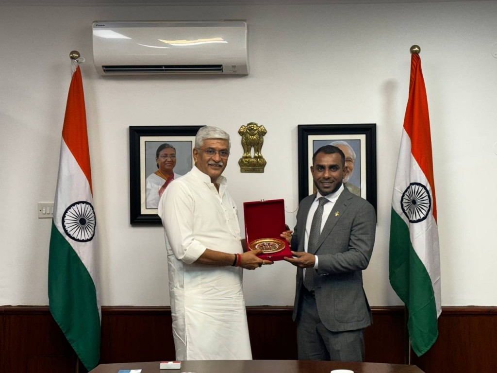 Vazeerunge bahddhaluvun kaamiyaabu, Raahjje India ithuru dhathuruthahvves fesheyne kamuge ummeedhu bodu: Faisal