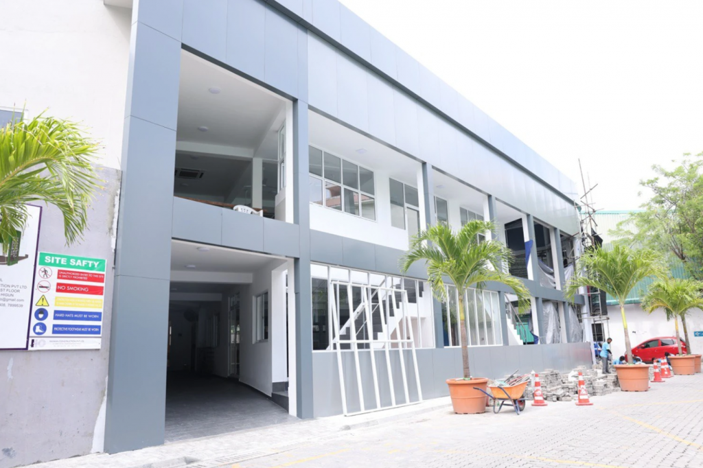 Aasaharaa ge maraamaaiy ekkoh ninmumah fahu hukuru dhuvahu hulhuvanee