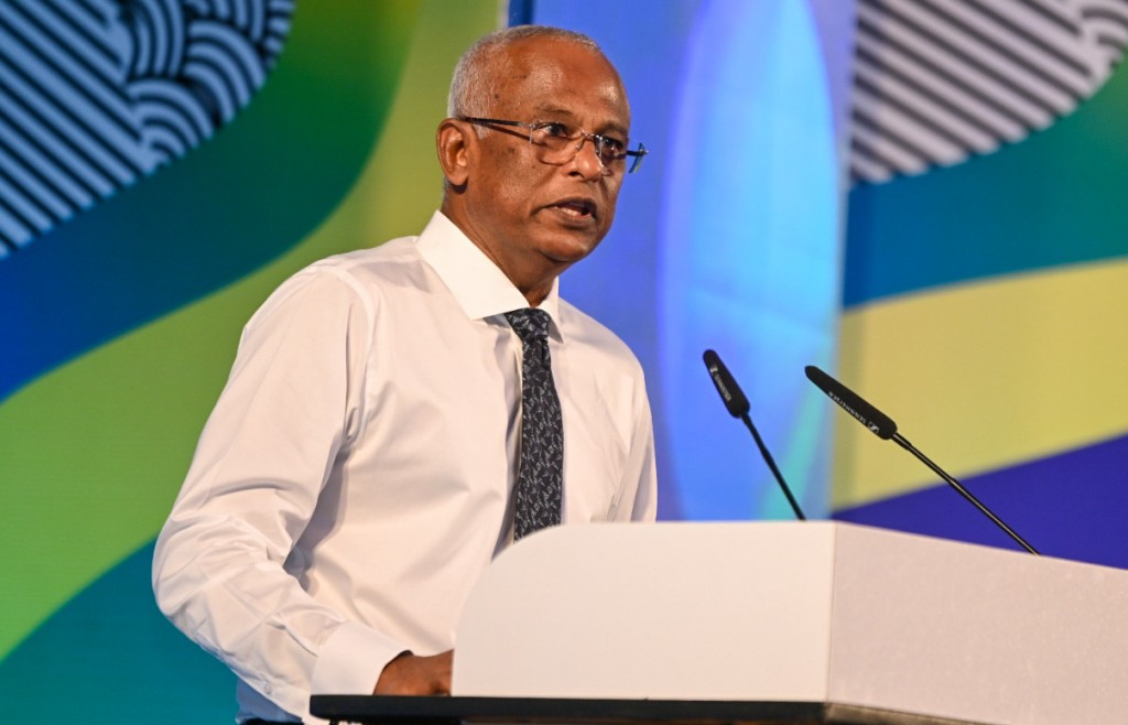 Vazeefaa nethumuge nuthanavaskan dhookollai, sarukaarun koshaidhey maguthah zuvaanun ihuthiyaaru kuran jehey: Raees