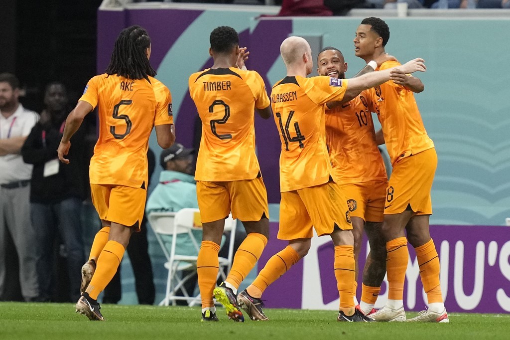 Qatar balikoh, Group ge ehvanaige gothugai Netherlands gadha 16 ah