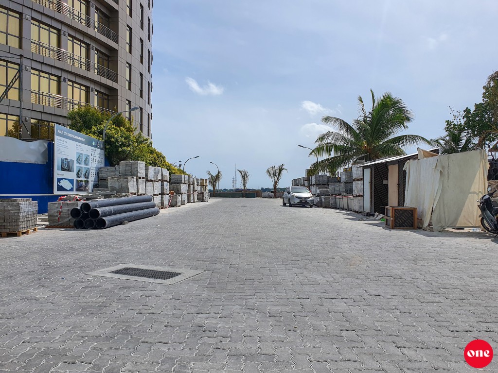 Rasfannuge uthurun oi magu hulhuvaalai Male vashai dhuvvey goi hadhaifi