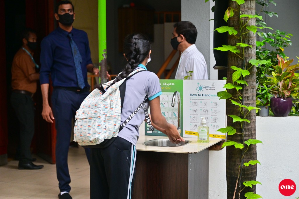 Party akah dhiya dharivarun thakeh Covid ah positive vejje