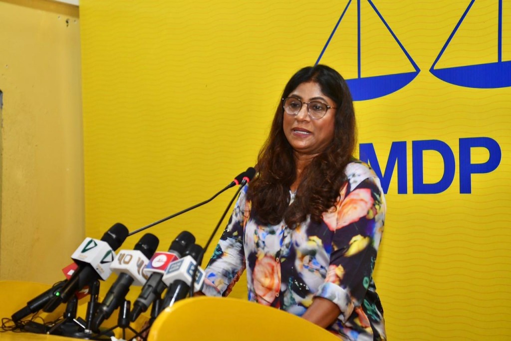 Nasheed, Raees Solih aa vaadha kurahvaa manzaru dheken beynumeh noon: Mariya