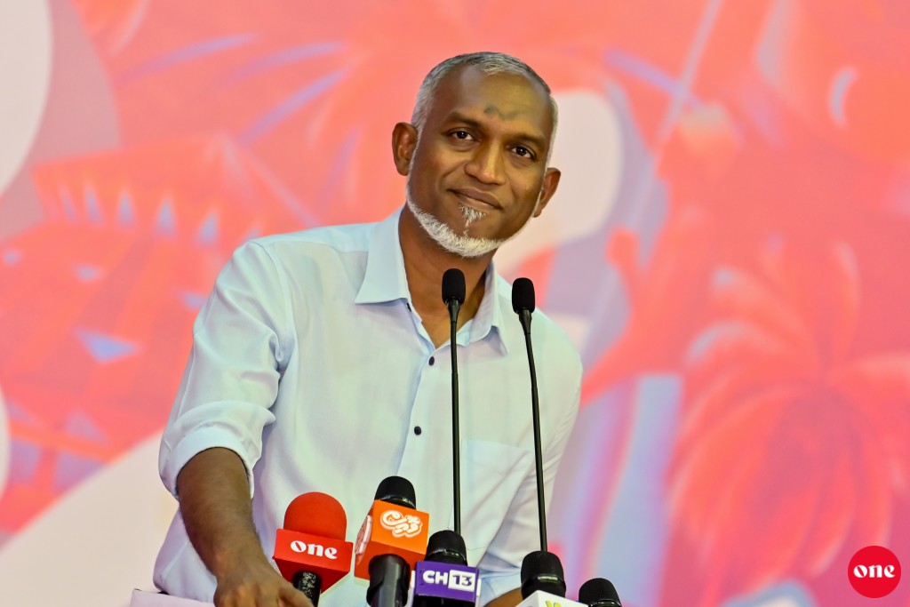 Teachers madhuvumuge mahsala ah eynaa ge sarukaarehgai iskandheynan: Muizzu