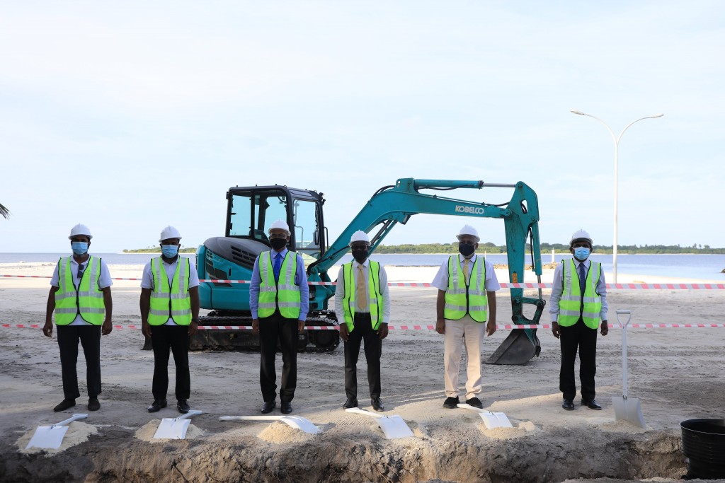 Kinolhahuge fenaai narudhamaa nizaamu gaaimkurumuge massaikai rasmeekoh ifthithaah koffi