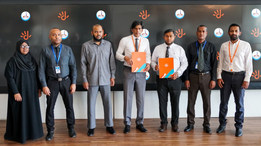 Quran kiyevumuge gaumee mubaaraathuge main sponsor akah dhiraagu