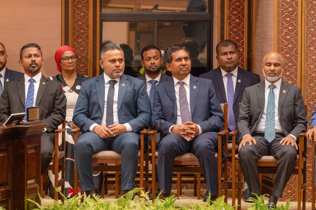 ވަން ފޮޓޯ: މިއަހަރަށް ރައްޔިތުންގެ މަޖިލިސް ހުޅުވައި ރައީސް ރިޔާސީ ބަޔާން އިއްވުން