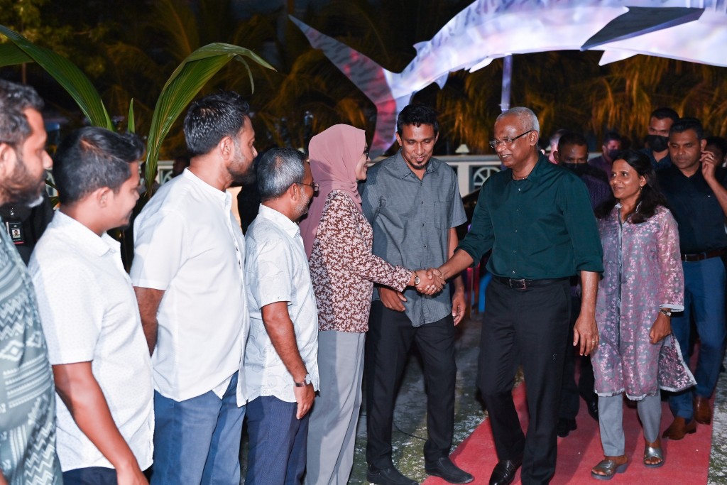 Photo: Raees ge dhekan'balun Fuvahmulah City rahyithunnaaeku maahefumakah