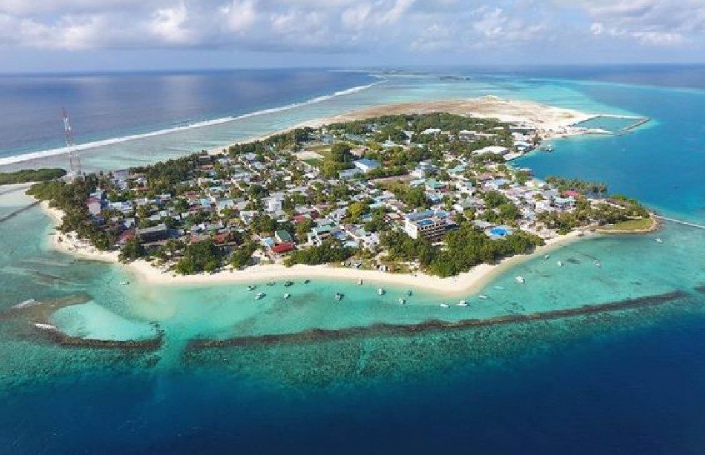 Office ah gehllumeh nudhee vadhe K. Atholhu Council ge thijoree falhalai hurihaa faisaaeh vagah nagaifi