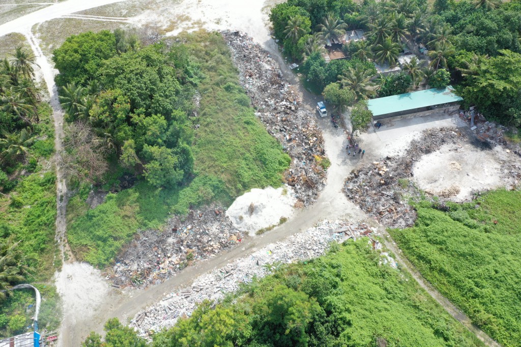 14 dhuvas thereyThulusdhoo inn 2800 tone ge kuni nagaifi