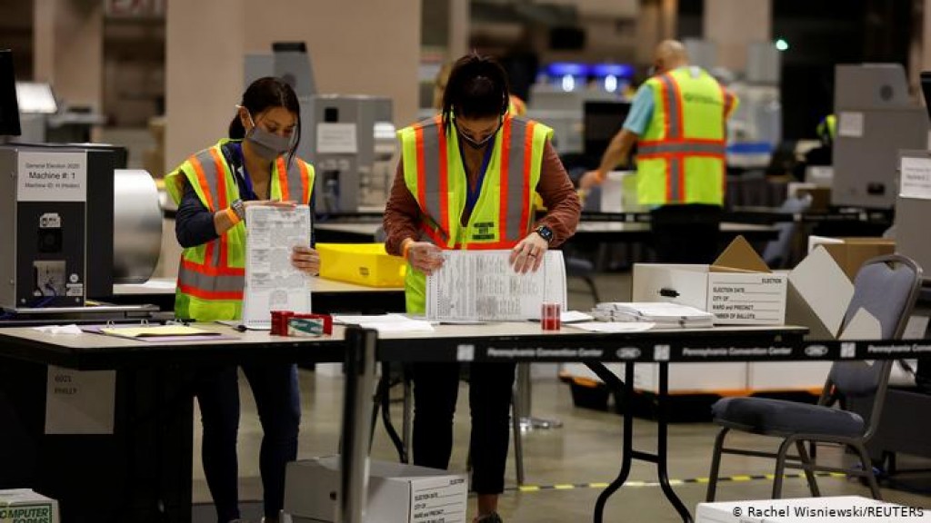 Vote olhuvaalaifaivaa kamah Trump kuraa thuhumathuthakah elections ge officialun rahdhu dheefi