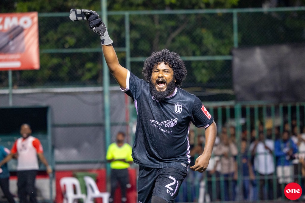 Husham ah penalty gai bodu yageen kameh: Gamun masakkaiyy kuranee anekkaaves thattah!