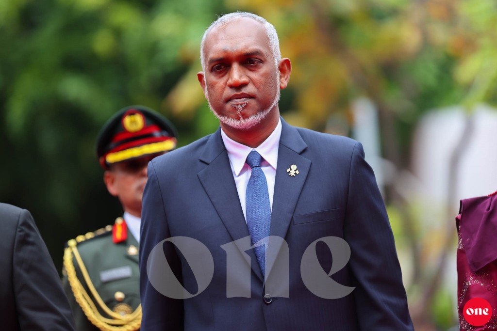 Raees ge rahdhu idhikolhah: Minivankamaa dhekolhah vaahaka dhekkumakee ladhuvethi kameh!