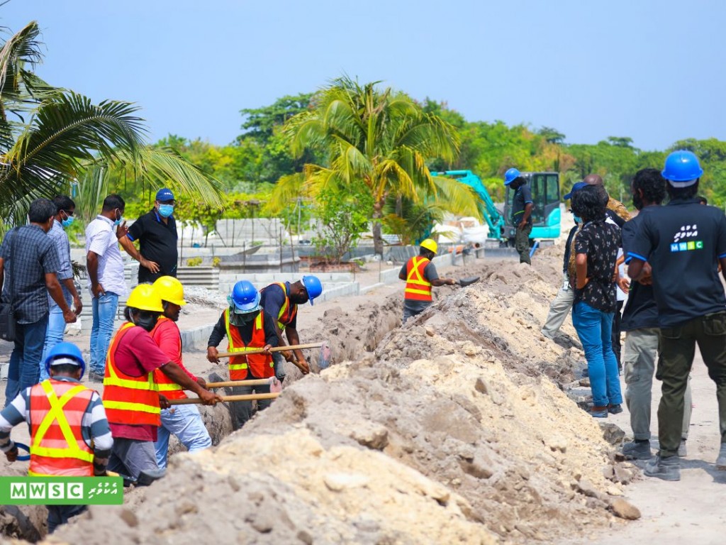 Feevaku ge fenuge nizaamaai Goidhoo ge fenaai narudhamaa nizaamuge masahkaiy baarah kuriah