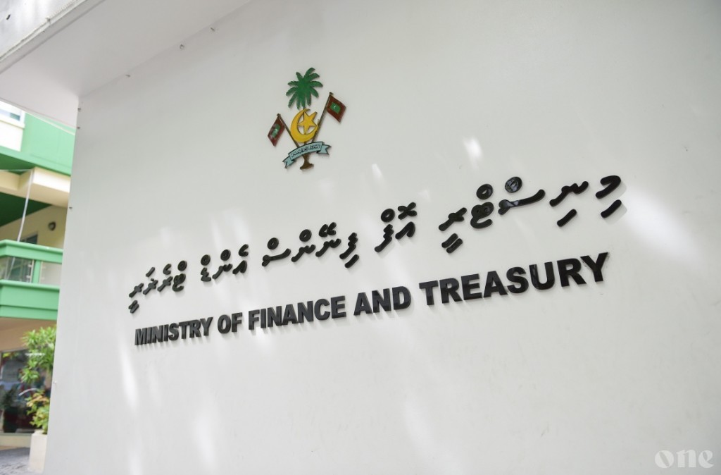 Weekly revenue report: Expenditures were MVR 4000 million more than earnings