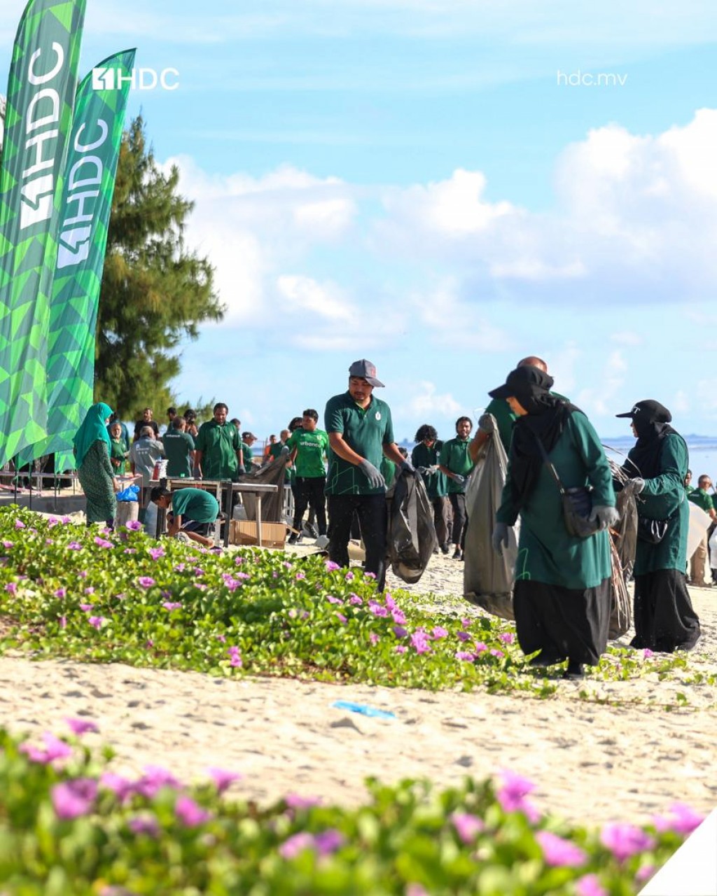 HDC in nukume Hulhumale' beach saafu koffi
