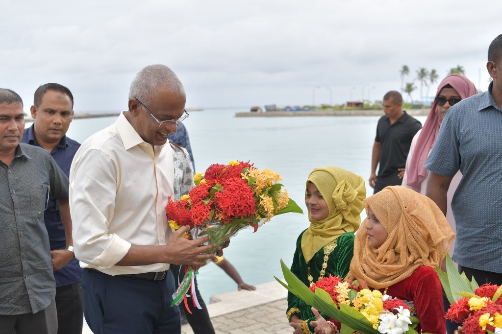 President Solih arrives in Dhiyamigili Island