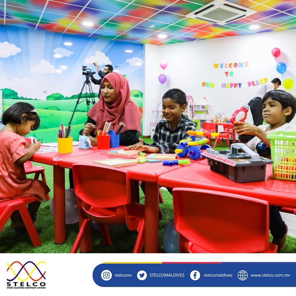 Stelco muvazzafunnah hadhiyaa eh, dharin belehettumah child care centre eh