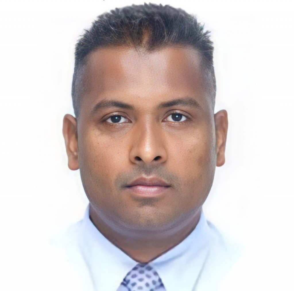 Lavakiyuntheriyaa Huzam niyaavejje