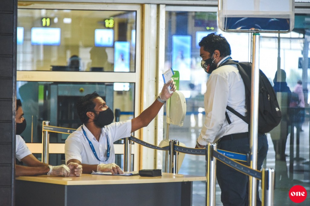 BREAKING: Frontline inn enme ginain positive vefaivanee airport ge muvazzafun