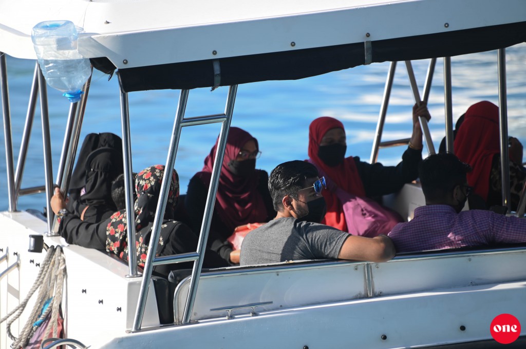 Kuriah oiy 2 dhuvahu Male' in furaa meehunnah lui thakeh dheefi