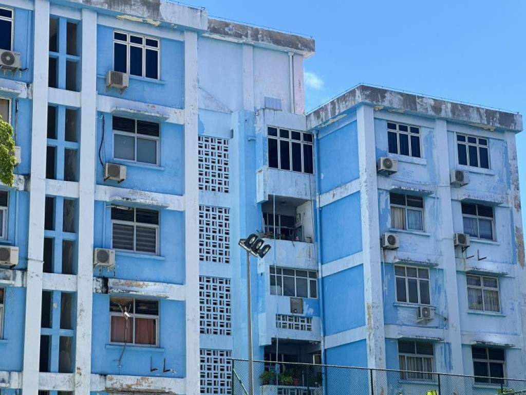 Sinmale flat maraamaathu kuran housing ministry inn iulaanu koffi