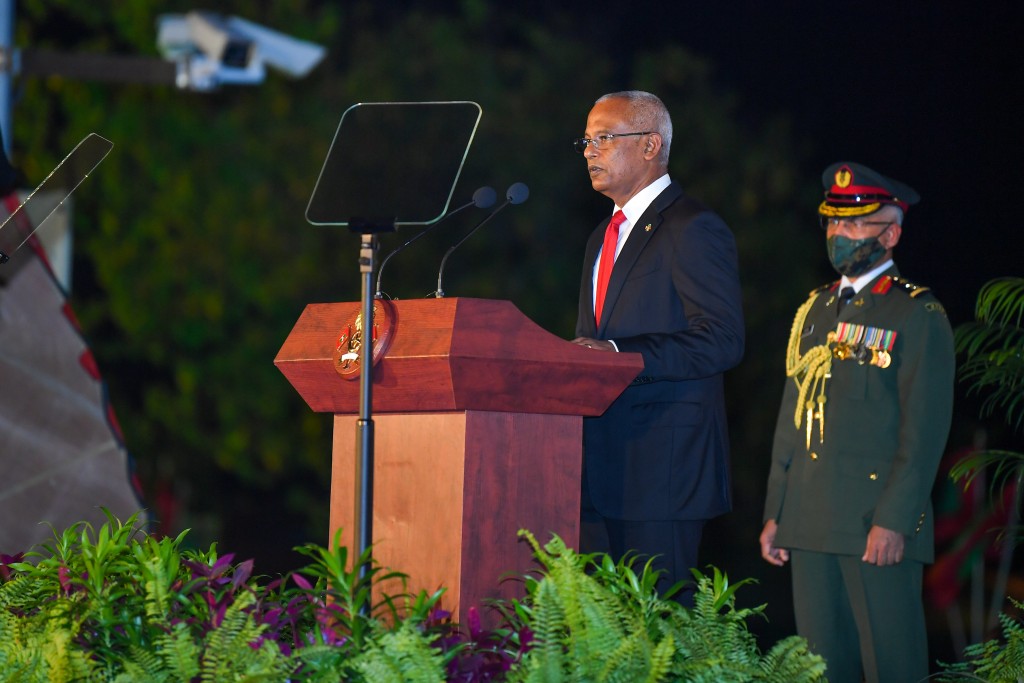 Tsunami ge hadhaanthah Raees aa kurevvee karuna aaeku!