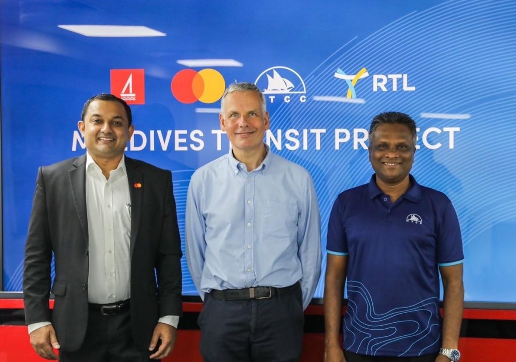 Aanmu dhathurufathuruge nizaamuge exclusive Transit card akah Master card