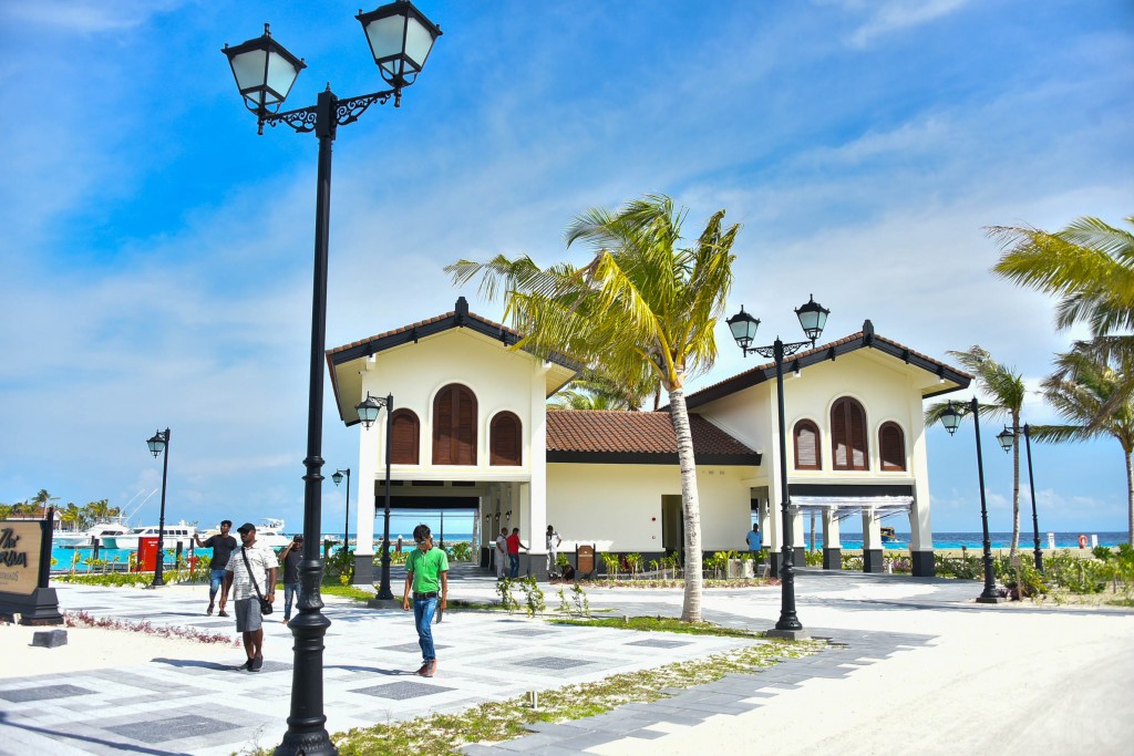 Anna mahun feshigen Crossroads aanmunnah hulhuvaalanee