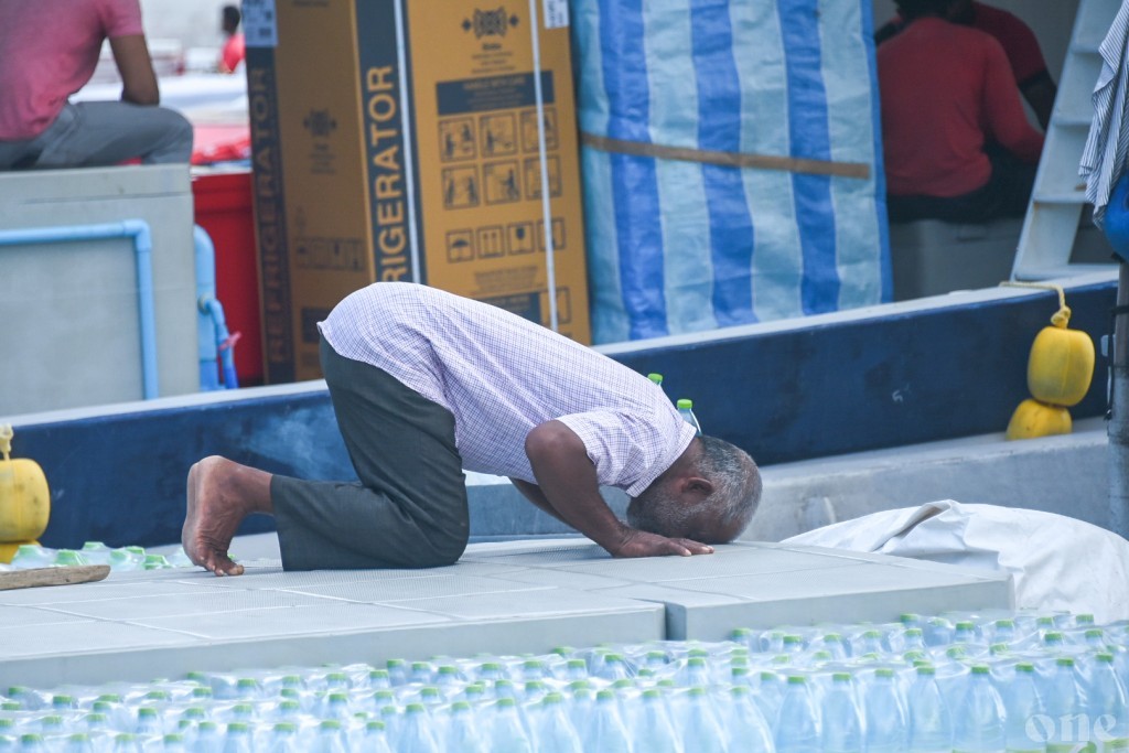 Fishermen can go fishing during lock down, cannot disembark while selling fish