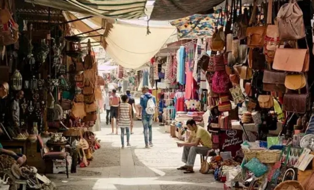 Arabi gaumu thakuge therein husvi aharu emme gina bayaku ziyaaraiy kuri 3 vana gaumakah Morocco!