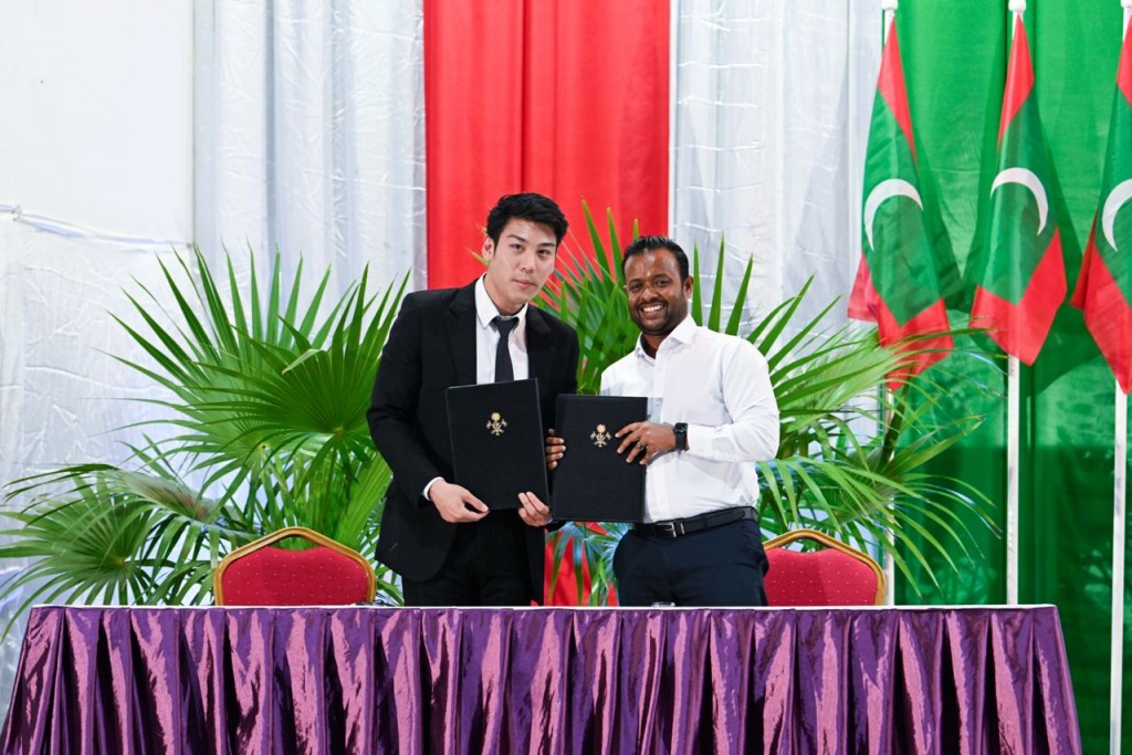 Thinadhoo International Airport hadhaanee investor ge haradhugai: Muhthalib