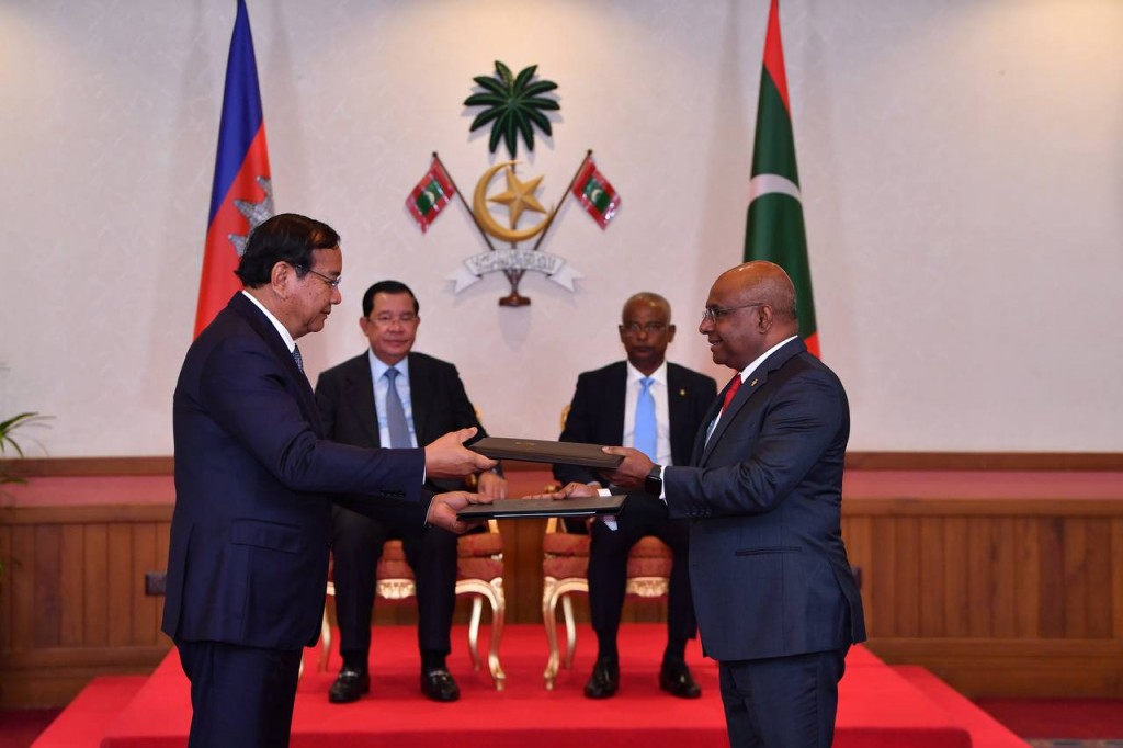 Raajje aai Cambodia aa dhemedhu 6 ehbasvumeh gai soi koffi