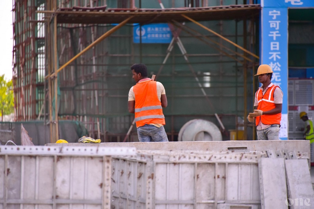Expat dies after falling from construction site
