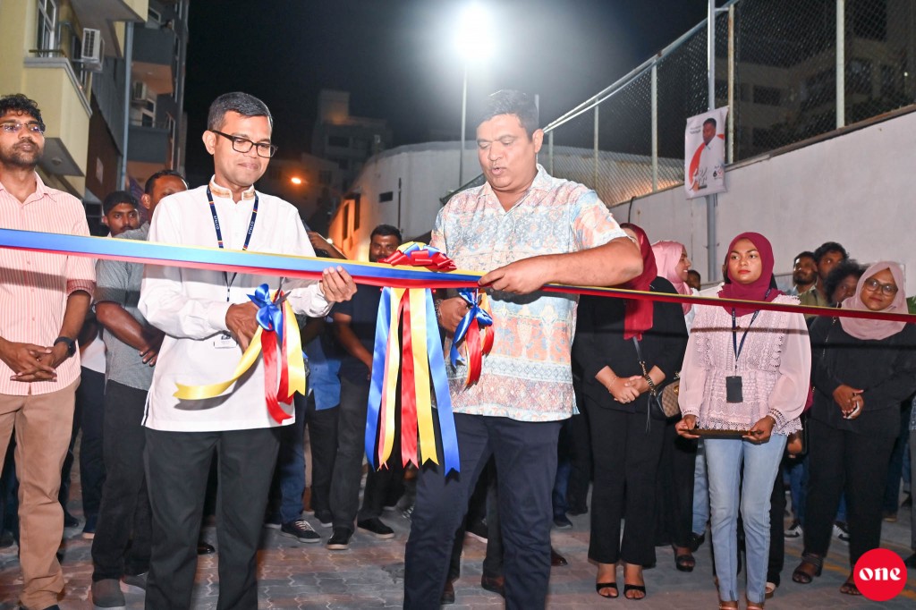 Dhonadharaadha hingun hulhuvaalaifi