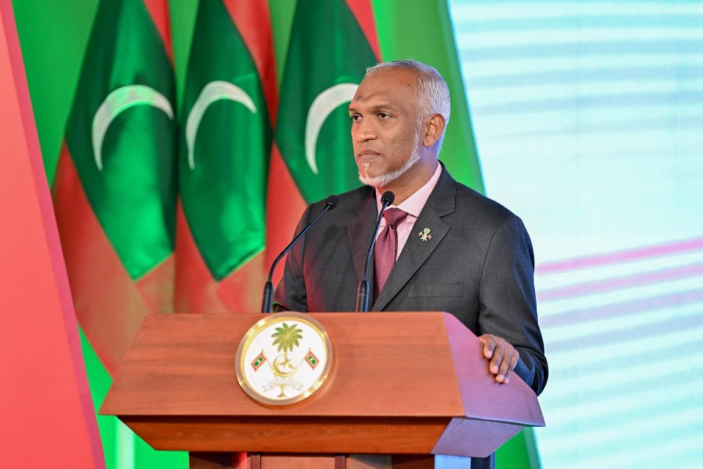 Sifainnaai fuluhunnah career ehge gothah dhaairaa thakun kuriah dheveyne magufahi kohdheynan: Raees