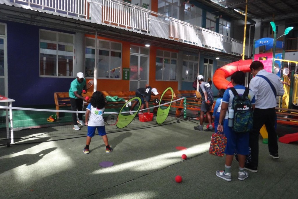 Finland international school ah vadhe, vakkan kuri meehaku hayyaru koffi