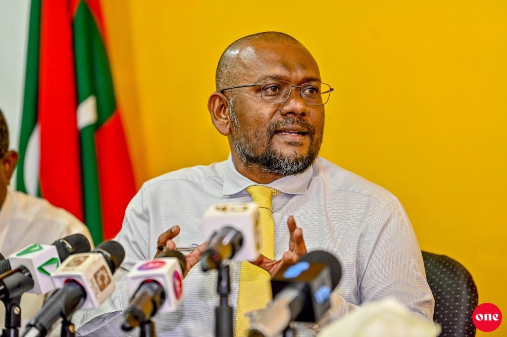 Mi'ee kurin ves jahaafai oiy hisaabeh, Riyaasee inthihaabu eh burun kaamiyaabu kureveyne: Fayyaz