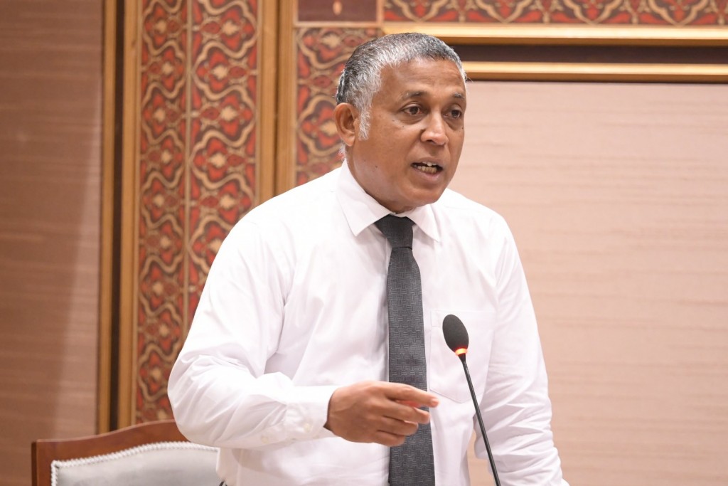 Airport thah alhan ninmiyas, faisaa hamaeh nujehey: Aslam