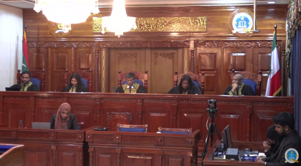 Gisaas hifan huras elheythee gaanoonul ugoobaathuge akureh baathilu kuran Supreme Court in hukum koffi