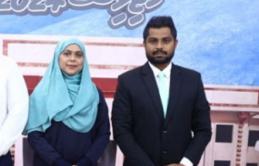 Democrats dhe candidate eh, PNC ge candidate innah thaaeedhu kuran ninmaifi