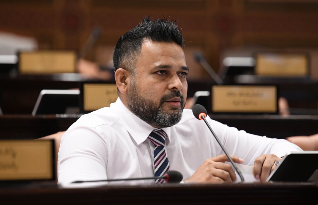 1 kotareege flat thakah hedhi gothuge thafseel hoadhan Shiyam hushahalhuvvaifi