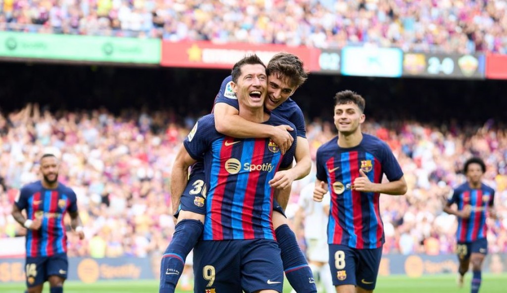 Kulhuntheriyaku madhukoh kulhunu Elche balikoh, Barca 1 vana ah jehilaifi